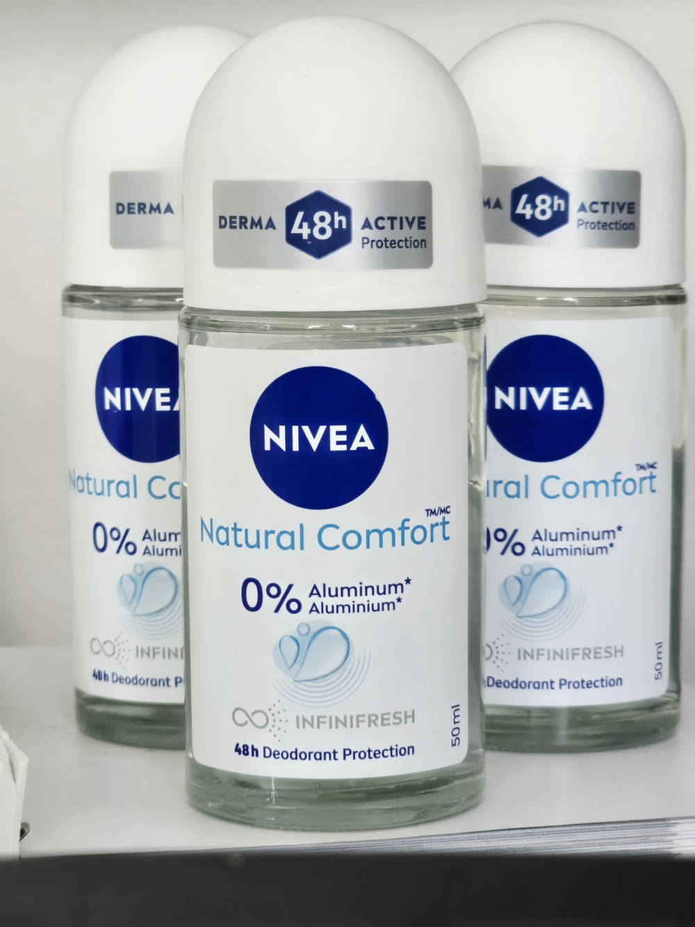 NIVEA Natural Comfort 0% Aluminum Roll-On Deodorant